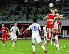 高伟光与神,秘女子共进,晚餐,电竞竞猜官网,电子竞技竞猜平台,电竞竞猜官方网站,电竞体育竞猜平台